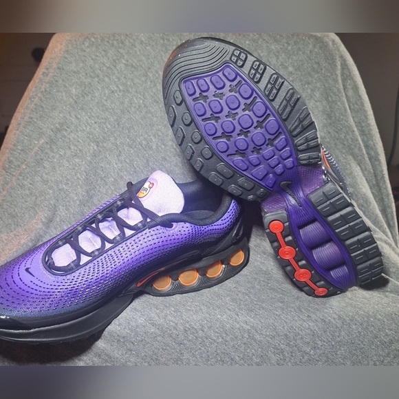 Nike Air Max Dn SE 'Medium Violet' ~ Black Violet Orange HF5531-500 Men's: 10.5 - Picture 6 of 9